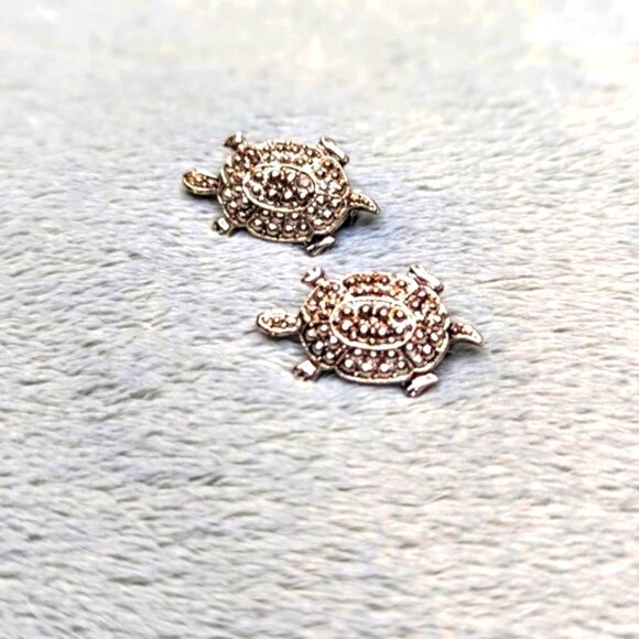Vintage 80's Gerry's Silvertone Turtle Scatter Pins/Brooches - Picture 3 of 8